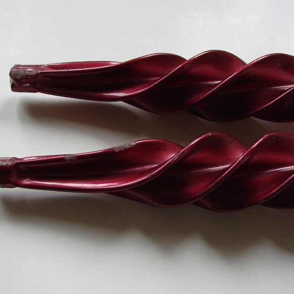 Twisted Spiral Taper Candles Set of 2 Burgundy Red Purple Shimmer Vintage - Picture 6 of 10